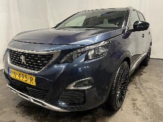 krockskadad bil auto Peugeot 5008 5008 II (M4/MC/MJ/MR) MPV 1.2 12V e-THP PureTech 130 (EB2DTS(HNY)) [96=
kW]  (12-2016/12-2024) 2017/8