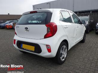 Vaurioauto  passenger cars Kia Picanto 1.0 CVVT Economyline Airco 2019/6