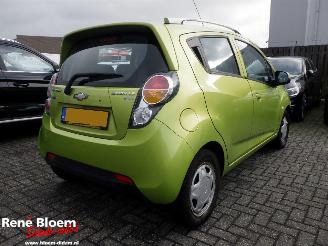 Damaged car Chevrolet Spark 1.0 16V LT+ Bi-Fuel Airco 2012/6