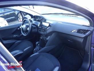 Peugeot 208 1.2 PureTech Blue Lion 5drs picture 7