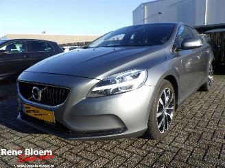 Auto incidentate Volvo V-40 2.0 D3 Dynamic 150pk Aut Edition 2019/3
