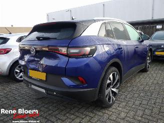 damaged passenger cars Volkswagen ID.4 Life 77kwh 204pk Aut 2021/3