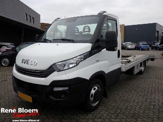 skadebil bedrijf Iveco Daily 40C18 Oprijwagen Aut 180pk 2019/6