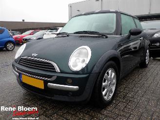 Schadeauto Mini Cooper 1.6 One Salt Airco 2003/1