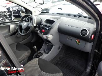 Toyota Aygo 1.0-12V Access Airco 5drs picture 8