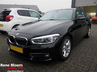 damaged passenger cars BMW 1-serie 118d Executive Automaat 2017/11
