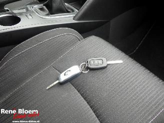 Renault Mégane 1.5 dCi Eco2 Zen Navi 5drs picture 10