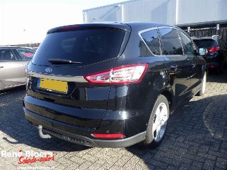 Damaged car Ford S-Max 1.5 Titanium 160pk 2017/12
