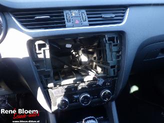 Skoda Octavia Combi 1.0 TSI Greentech Style Business picture 11