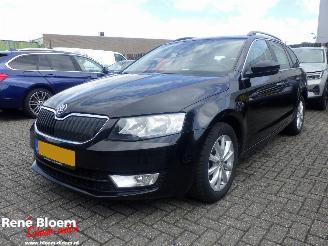 Avarii autoturisme Skoda Octavia Combi 1.6 TDI Greentech 110pk Ambition 2016/9