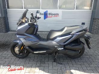 skadebil motor Sym  ADX 300 2025/6