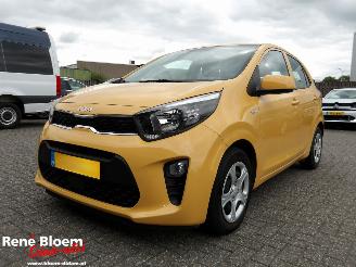 damaged passenger cars Kia Picanto 1.0 DPi ComfortLine 2023/9