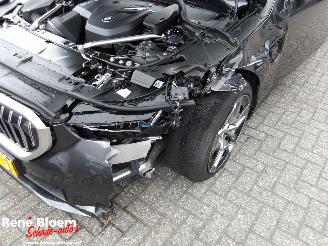 BMW 5-serie 530e picture 9