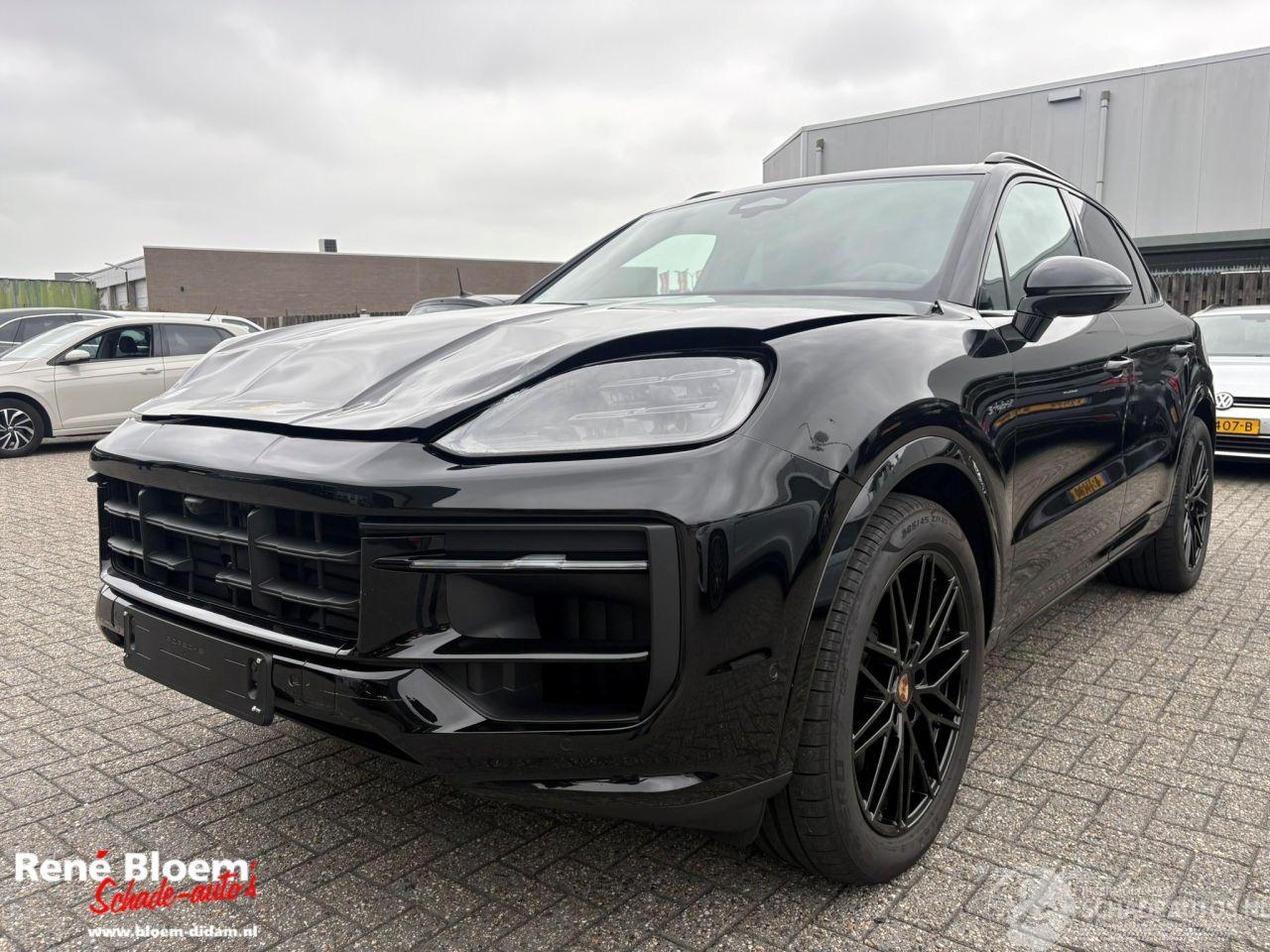 Porsche Cayenne 3.0 E-Hybrid Black Edition 470pk Full Option