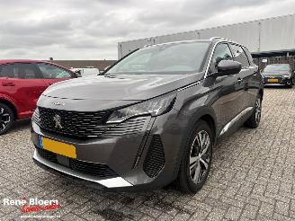 Damaged car Peugeot 5008 1.2 Puretech Allure 131pk Aut. 7-persoons 2021/9