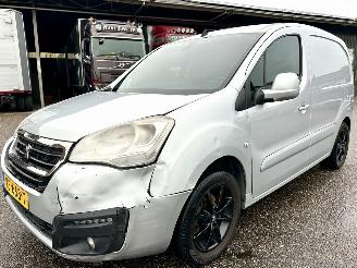 Peugeot Partner 120 1.6 BlueHDi 73kw 100 L1 Première S&S - nap - navi - pdc - lmv - airco - cruise - getint voor + zijruiten picture 2