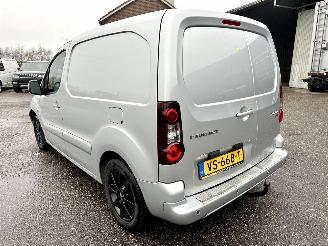 Peugeot Partner 120 1.6 BlueHDi 73kw 100 L1 Première S&S - nap - navi - pdc - lmv - airco - cruise - getint voor + zijruiten picture 5