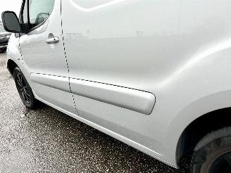 Peugeot Partner 120 1.6 BlueHDi 73kw 100 L1 Première S&S - nap - navi - pdc - lmv - airco - cruise - getint voor + zijruiten picture 53