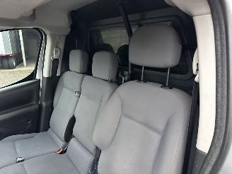 Peugeot Partner 120 1.6 BlueHDi 73kw 100 L1 Première S&S - nap - navi - pdc - lmv - airco - cruise - getint voor + zijruiten picture 30
