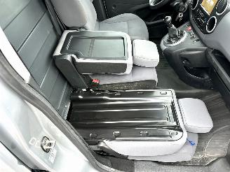Peugeot Partner 120 1.6 BlueHDi 73kw 100 L1 Première S&S - nap - navi - pdc - lmv - airco - cruise - getint voor + zijruiten picture 14