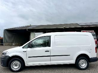 skadebil bedrijf Volkswagen Caddy maxi 2.0 TDI 102pk L2/H1 BMT Euro6 Highline - nap - airco - cruise - pdc - licht + regensensor - voorruit verwarming 2018/10