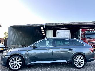  Skoda Superb 1.6 TDI 120pk dsg aut + f1 Style Bus - pano - nap - xenon - rest bpm 1300 - keyless - front + side + line assist - elektr klep 2017/4
