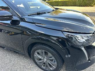 Peugeot e-208 Gereserveerd EV 50kwh 136pk aut Active Pack - 57dkm nap - line assist - navi - pdc - lmv - stoelverw - airco - cruise - carplay picture 79