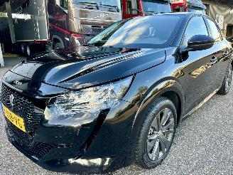 Peugeot e-208 Gereserveerd EV 50kwh 136pk aut Active Pack - 57dkm nap - line assist - navi - pdc - lmv - stoelverw - airco - cruise - carplay picture 2