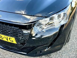 Peugeot e-208 Gereserveerd EV 50kwh 136pk aut Active Pack - 57dkm nap - line assist - navi - pdc - lmv - stoelverw - airco - cruise - carplay picture 76