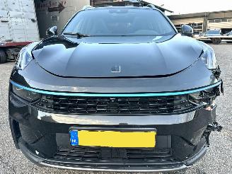 Lynk & Co 01 Gereserveerd 1.5 aut 220pk plug-In hybrid - pano - nap - front + line + side assist - 360cam - 20 inch - memory - elektr klep - infinity picture 2