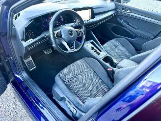 Volkswagen Golf GTE 1.4T 225pk aut + f1 Plug-in hybr - pano - hud - virtual - keyless - stoel + stuurverw - iq - pdc v+a - sfeerverlichting picture 19