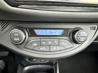 Toyota Yaris 1.5 Hybrid 89pk automaat 5drs - nap - camera - clima - cruise - keyless entry + start - 2e eig - licht + regens picture 17