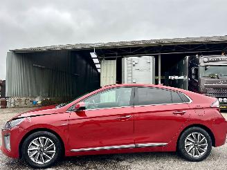 damaged passenger cars Hyundai Ioniq Premium EV 38kWh 2019/12