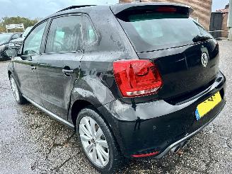 Volkswagen Polo 1.2 TSI 105pk 6-bak Highline 5drs - pano - airco - cruise - pdc - lmv - 4x elektr ramen - alcantara picture 6