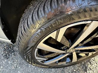 Volkswagen Polo 1.0 TSI 95pk Life 5drs - 76dkm nap - front + line assist - acc - pdc v+a - airco - cruise - carplay - lmv picture 85