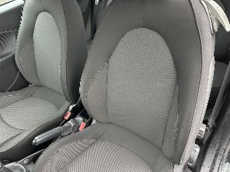 Alfa Romeo MiTo 1.4i 79pk 6-bak Distinctive - airco - elektr ramen + spiegels - lmv - radio - boekjes + sleutels compl picture 24