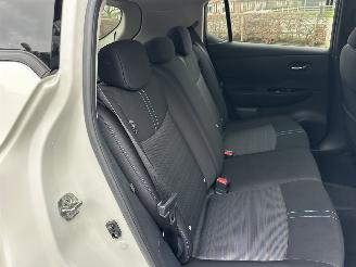 Nissan Leaf 40kWh 150pk aut n-connecta - 15dkm nap - 1e eig - keyless - 360 cam - navi - stuurverw - stoelverw v+a picture 55