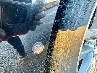 BMW 3-serie 330e 245pk 8-traps aut + f1 high exe - 112dkm nap - harman  - stuur + stoelverw v+a - 360cam - head up - elektr rollo picture 8