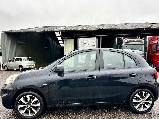 Vaurioauto  passenger cars Nissan Micra gereserveerd 1.2i 80pk Connect Edition 5drs - navi - clima - cruise - pdc v+a - licht + regensensor - gebruikerssporen 2014/3