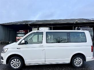 Damaged car Volkswagen Transporter Kombi 2.0 TDI L1/H1 2019/3