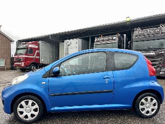  Peugeot 107 1.0-12V 68pk Urban Move - nap - airco - elektr ramen - nw apk t/m 01-2027 - toerenteller - rijdt goed 2010/6