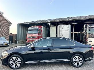 Schadeauto Volkswagen Passat 1.4 TSI 225pk AUT PHEV GTE Business sedan - massage - virtual - acc - front + line + side assist - facelift - elektr klep 2020/7