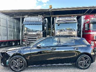 Schadeauto Mercedes A-klasse 250e AMG Bus Sol Limited - nap - pano - 1e eig - widescreen - sfeerverl - camera - front + line assist 2022/6
