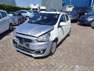 Vaurioauto  passenger cars Mitsubishi Space-star space star 1.0 2019/1