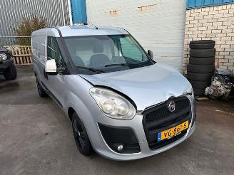 Voiture accidenté Fiat Doblo 1.6 MULTIJET SX MAXI AUTOM 2014/2