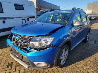 Vaurioauto  passenger cars Dacia Sandero TCe 90  STEPWAY Automaat 47000 KM 1e 2017/1