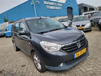Vaurioauto  passenger cars Dacia  7 PERSOONS Lodgy - 1.2 TCe Ambiance , Airco, Multimediasysteem, Bluetooth,  1e EIGENAARTe 2013/1
