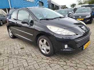 occasion passenger cars Peugeot 207 Peugeot 207 1.6 VTi Première 2e eigebaar 2010/4