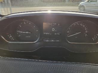 Peugeot 2008 AUTOMAAT  2008 1.2 PureTech Allure 1e eigenaar DE MOOISTE VAN NEDERLAND picture 12