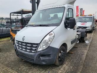 skadebil bedrijf Renault Master Master T35 2.3 dCi L2 BE TREKKER Oplegger geremd 4755 kg 2014/9